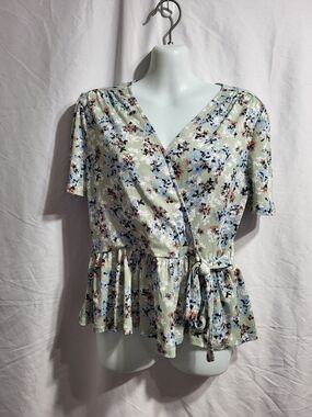 Ripe Sage Floral Wrap Peplum Top, Size Medium